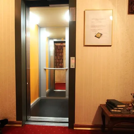 Ss Unirii Otel 3*